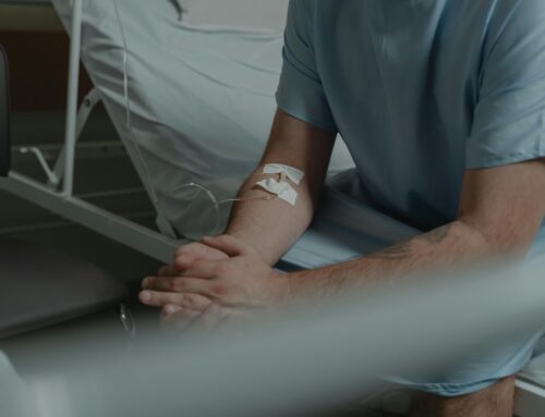 Evolución Clínica de Pacientes Jóvenes Revascularizados Mediante Angioplastia: Registro VCOR